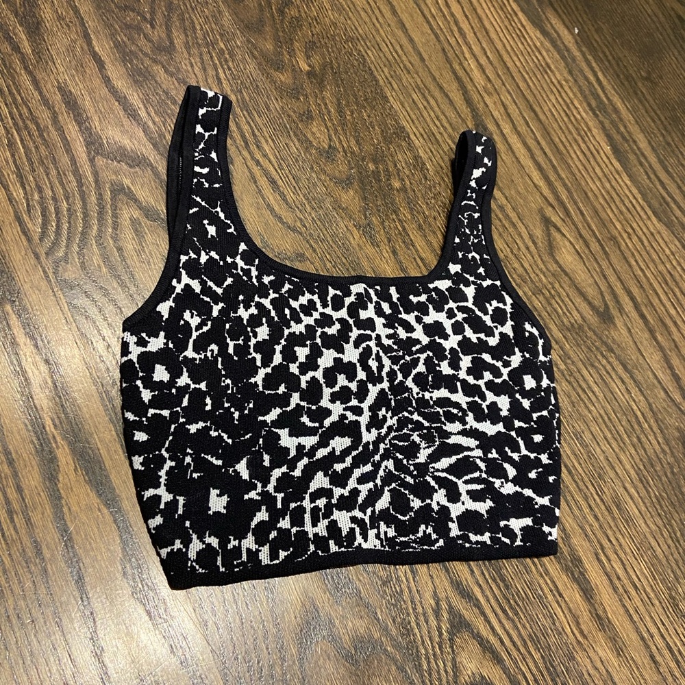 Babaton knit cropped top - size XS